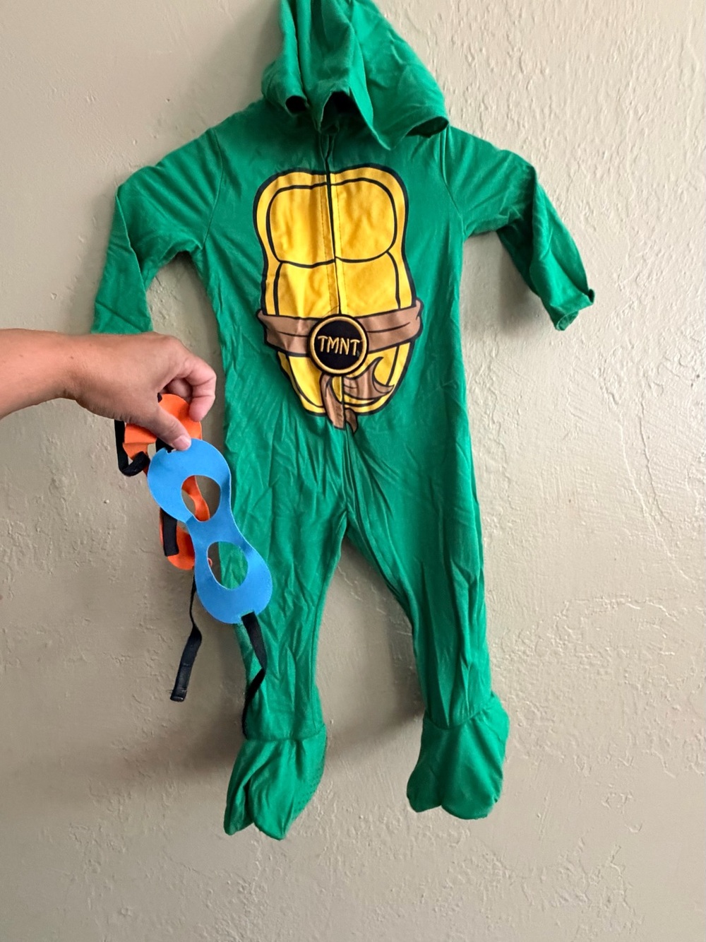 Nickelodeon TMNT Infant Costume Green & Yellow with Interchangeable Masks - Picture 3 of 4